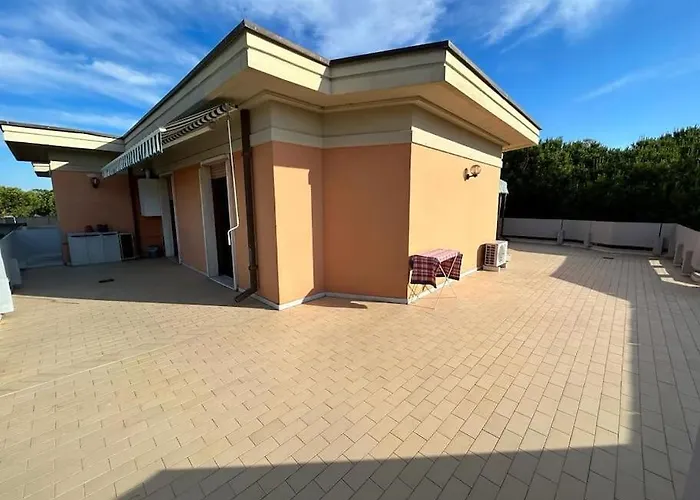 Attico La Terrazza - Marina Di - Ronchi Lejlighed *